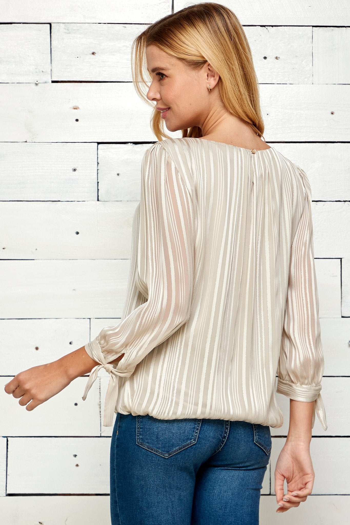 Roz & Ali 3/4 Tie Sleeve Silver Stripe Bubble Blouse
