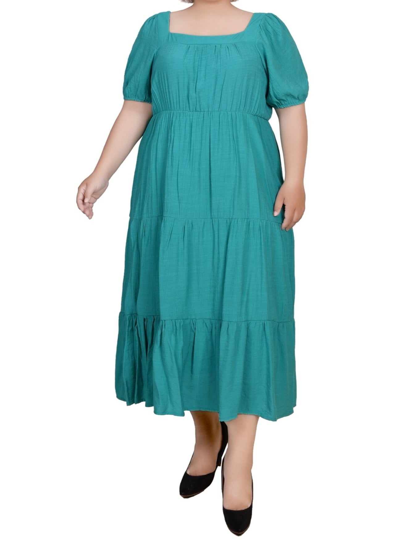 Short Sleeve Tiered Midi Dress - Plus