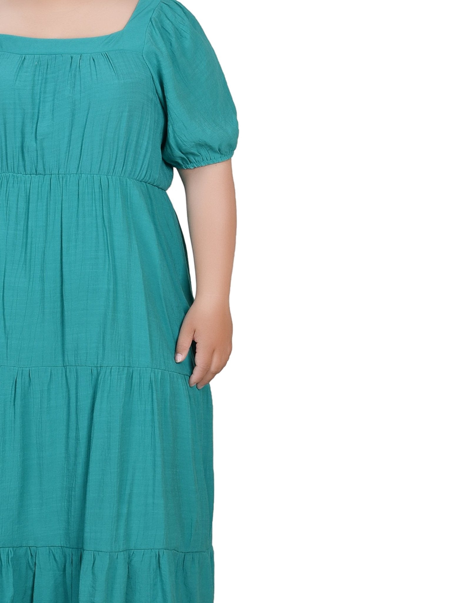 Short Sleeve Tiered Midi Dress - Plus