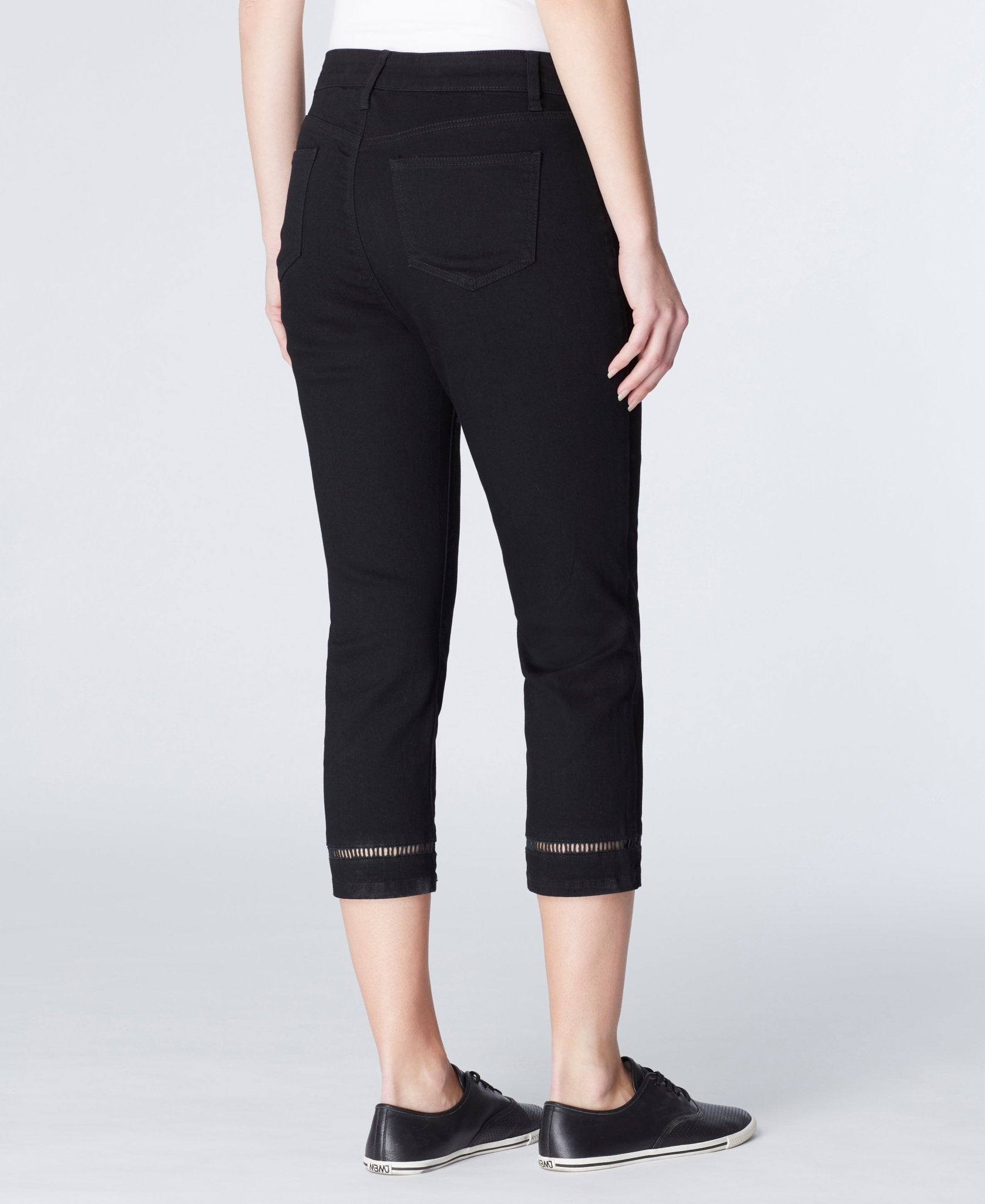 Signature Capri With Crochet Detail