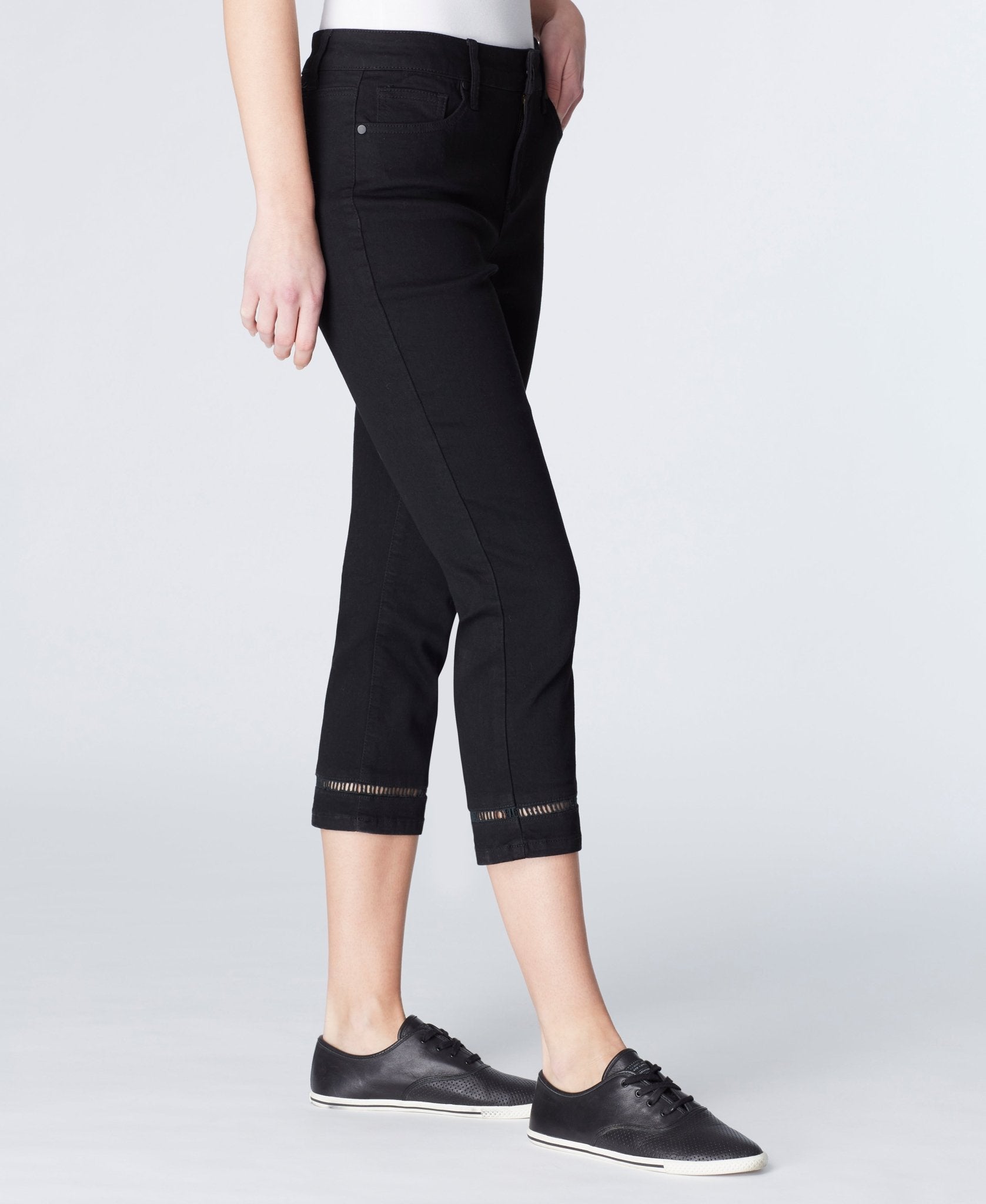 Signature Capri With Crochet Detail