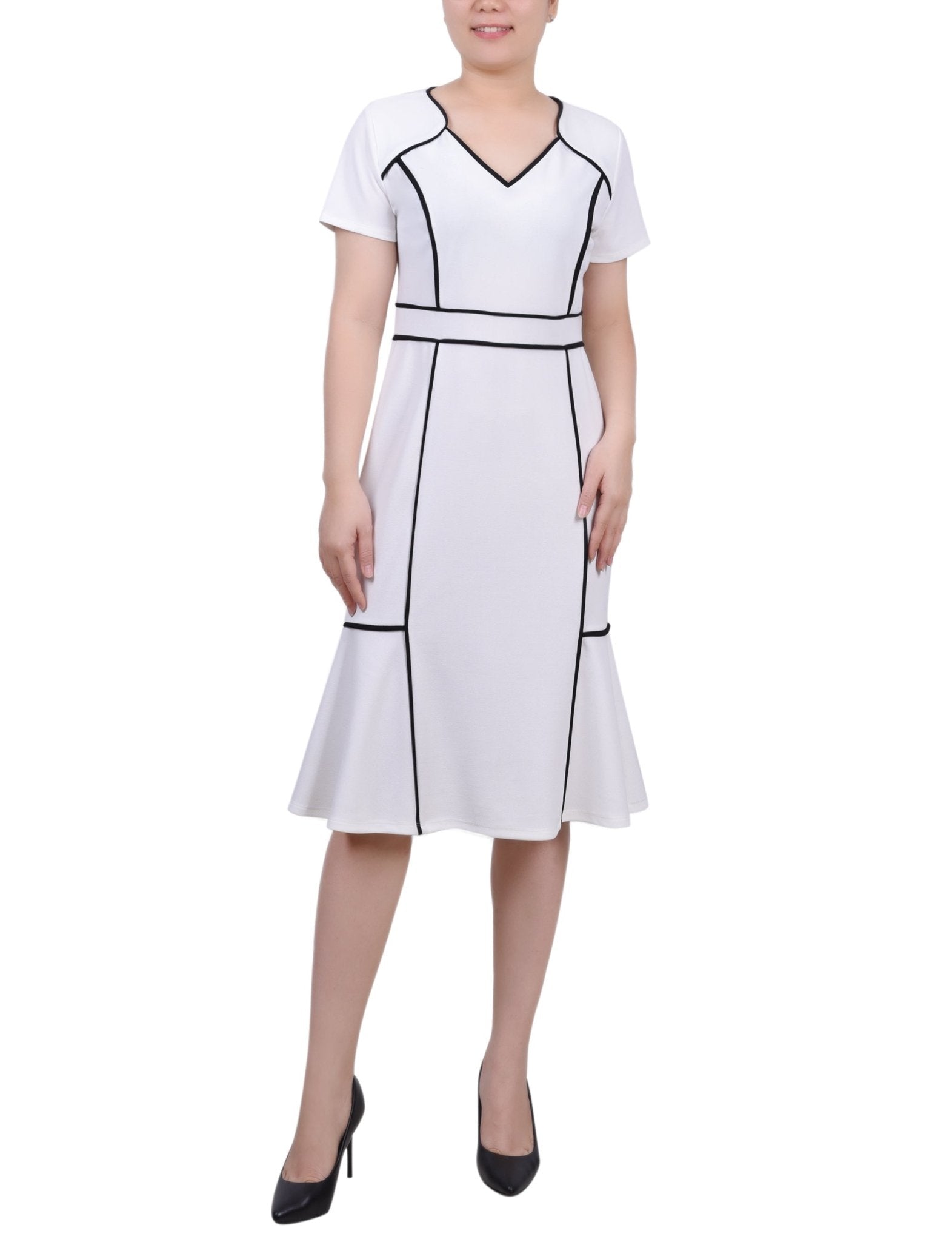 White Black Short Sleeve Piped Detail Dress